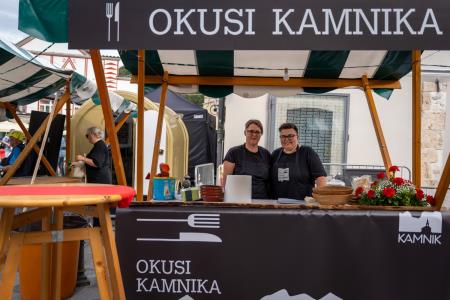 Dnevi narodnih noš in oblačilne dediščine v Kamniku   (12)